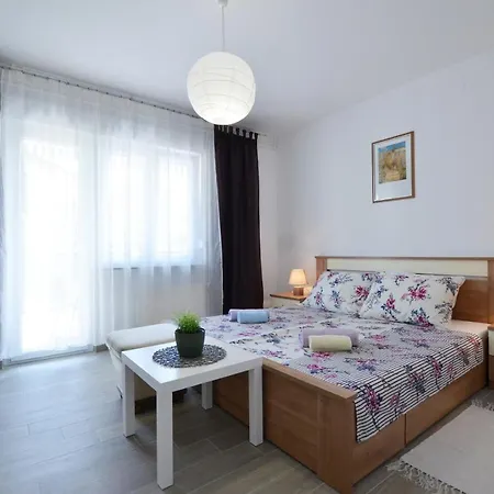 Katy Apartament